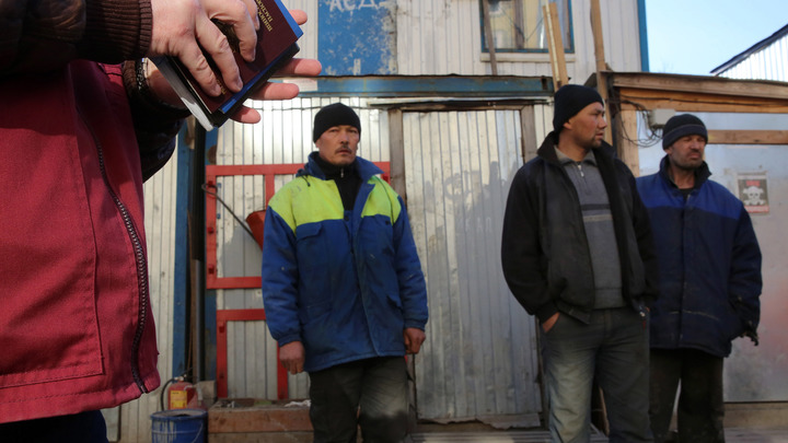 Мигранты стали личным делом для русских. Властям придётся решить вопрос