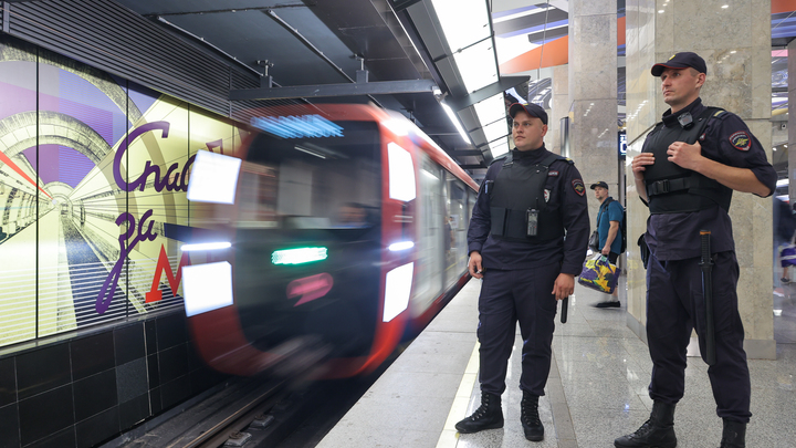 Двое мужчин угрожали взорвать метро в Москве