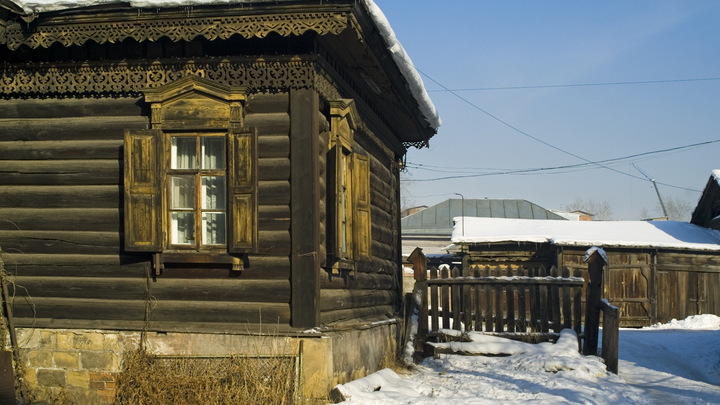 Перерезали провода, забрали ребят: Чиновники лишили многодетную мать самого ценного