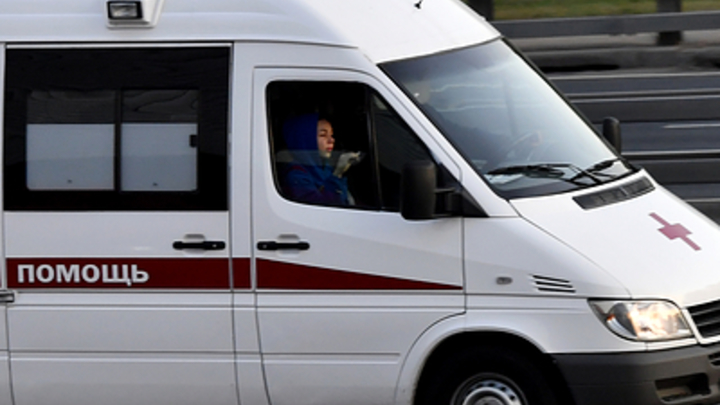 Снаряды рвутся рядом с монастырём в Курской области. Что с монахами и прихожанами?