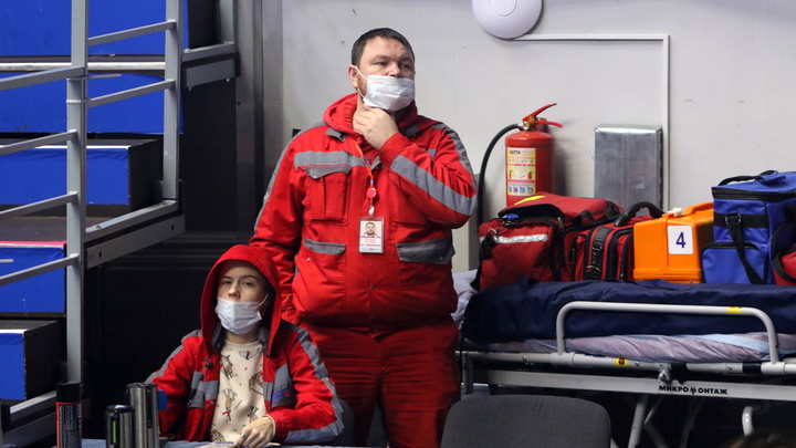 Долетели за пять минут: Врач скорой помощи рассказал о самом невероятном новогоднем вызове