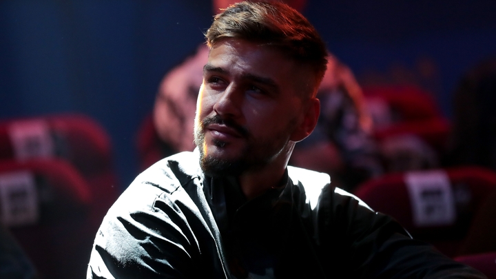 Поливал Россию грязью: Экс-футболиста Евгения Савина разыскивает МВД