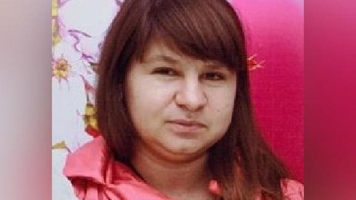 В Ростовской области разыскивают 27-летнюю девушку в розовой куртке