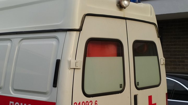 Коммунальщики поставили в тупик родню погибшего рабочего: сапоги сами не слетают