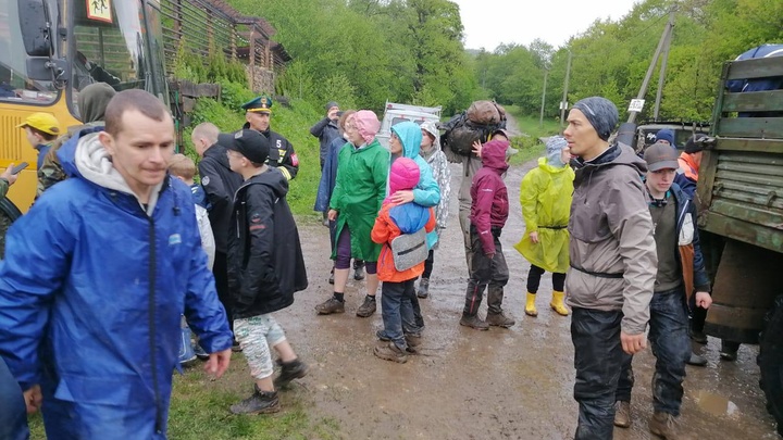 В Мостовском районе эвакуировали всех туристов, застрявших из-за подъёма воды в реке