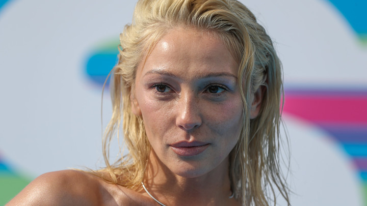 Купила за 40 млн рублей: Налоговая арестовала Lamborghini Ивлеевой из-за долгов