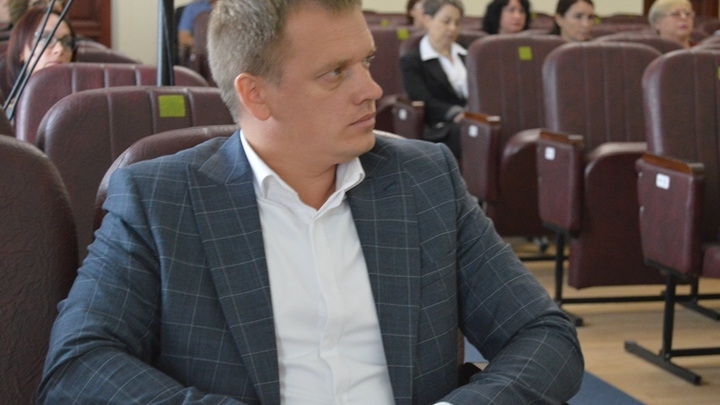 Ио мэра Ейска назначен молодежный депутат-активист Роман Бублик