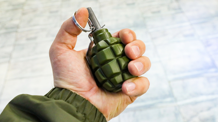 Стало известно, по какой статье будут судить челябинца, бросившего гранату в ТК