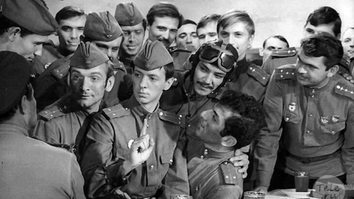 В бой идут одни старики: Чего не знали о легендарном фильме и кто был прототипами героев?