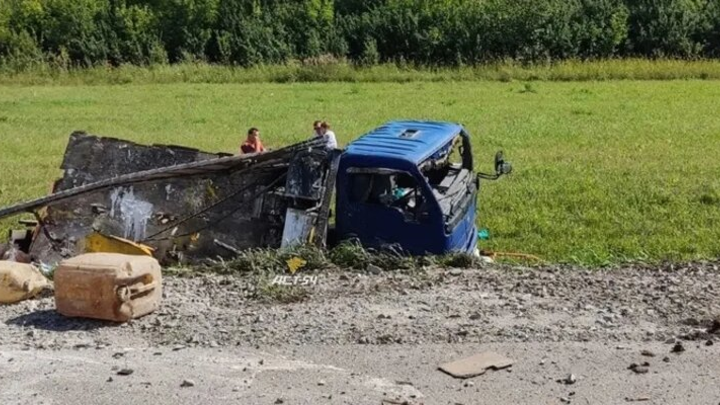 Умер пострадавший в аварии под Новосибирском дорожный рабочий