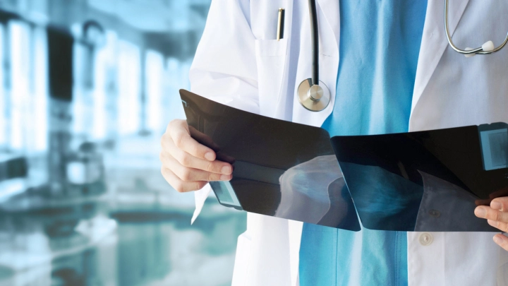 Доктор Мясников: Есть группа людей, реже болеющих раком