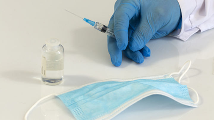 Прямым текстом: Почему оспа обезьян России не страшна и кто в зоне риска