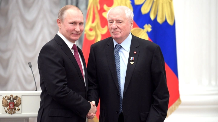 Письмо в поддержку Путина легендарный Марк Захаров назвал подделкой: Скандал, о котором забыли