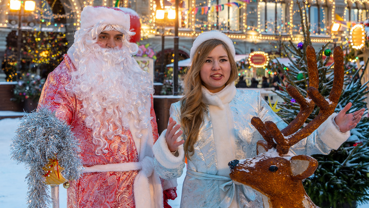 Жителям Екатеринбурга предложили новую услугу - Дед Мороз с QR-кодом