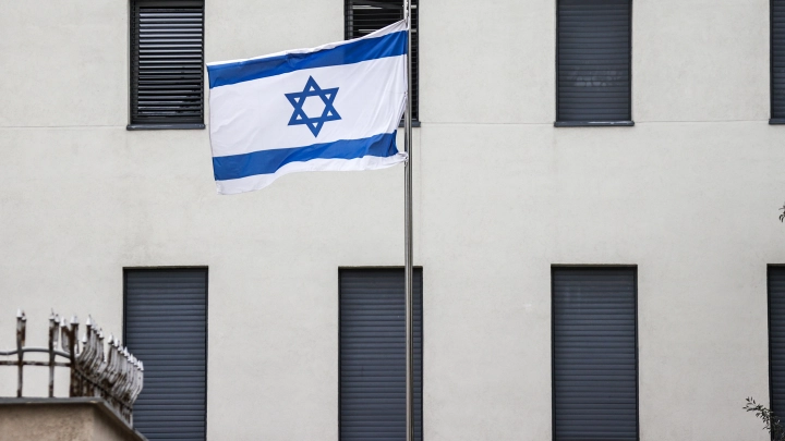 Русские массово просят помощи: Посольство получило две тысячи обращений о выезде из Израиля