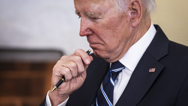 Немедленно импичмент!: Американский политик назвал Байдена военным преступником