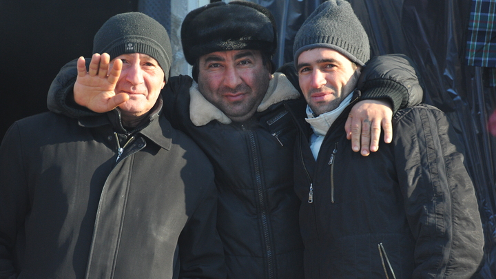 Приезжайте, живите с кайфом: Чиновники дали мигрантам полный карт-бланш в России