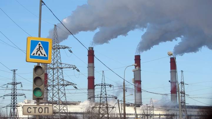 Всё хорошо, а вонь страшная: В Крыму произошёл выброс на химпредприятии