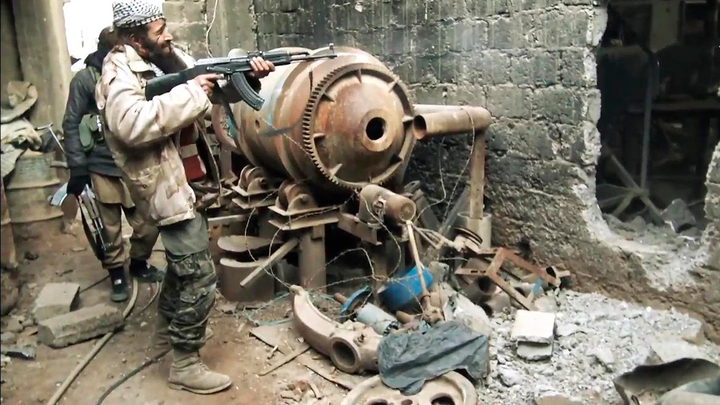 Талибы* захватили президентский дворец. Боевики ждут мирной капитуляции прозападного правительства