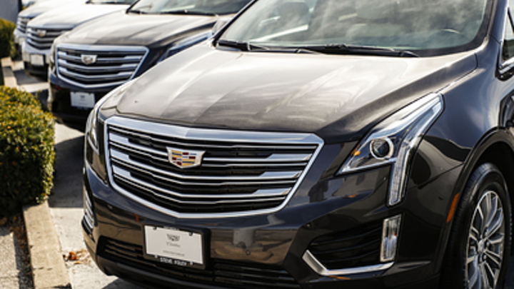 Восемь тысяч роскошных иномарок для России поставили в тупик власти в Бельгии