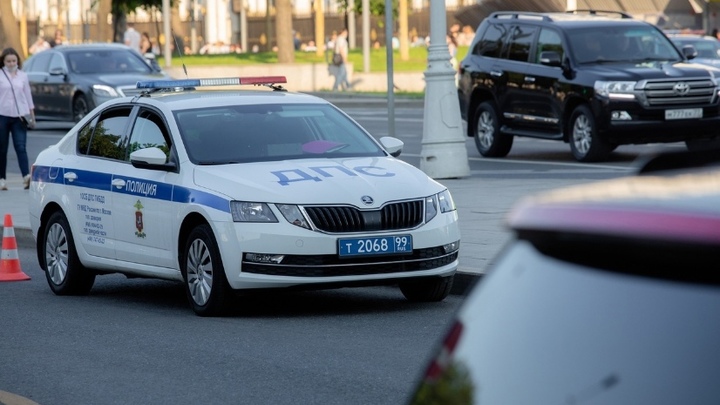 В Челябинске мужчина на дорогом внедорожнике сбил подростка и сбежал