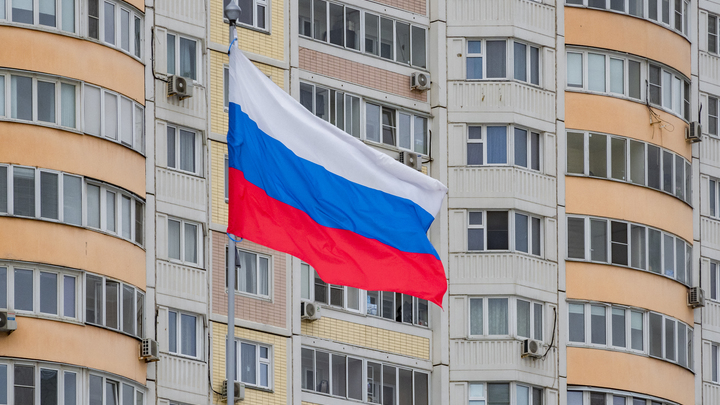 Директор пермской школы № 12 уволилась после скандала вокруг патриотического воспитания