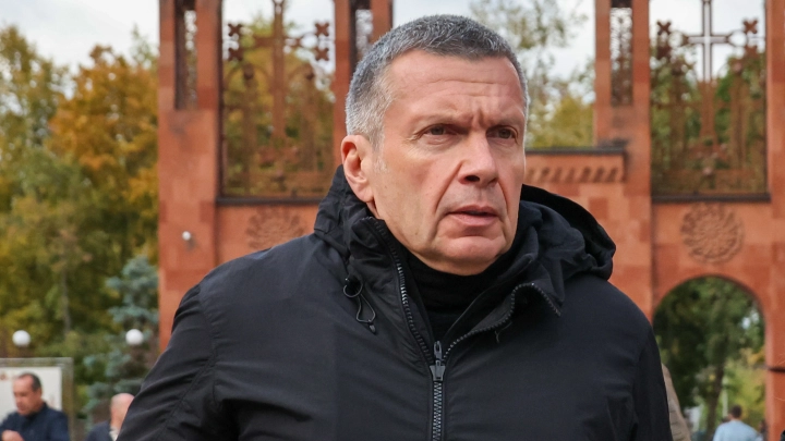 Телеведущего Владимира Соловьева хотели убить отравленной пиццей