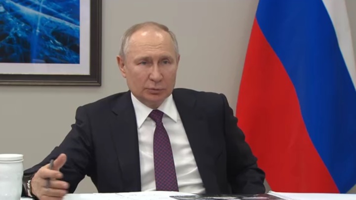 Путин поручил завершить расселение из аварийного жилья на Дальнем Востоке к 2030 году