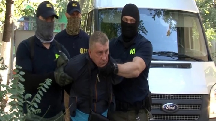 Кто сдает русский Крым Украине