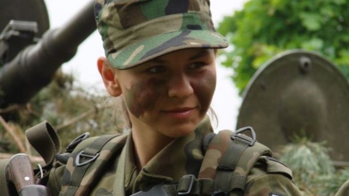 Бойцы русского спецназа заметили польских наёмниц в зоне военной спецоперации на Украине Бойцы русского спецназа заметили польских наёмниц в зоне военной спецоперации на Украине