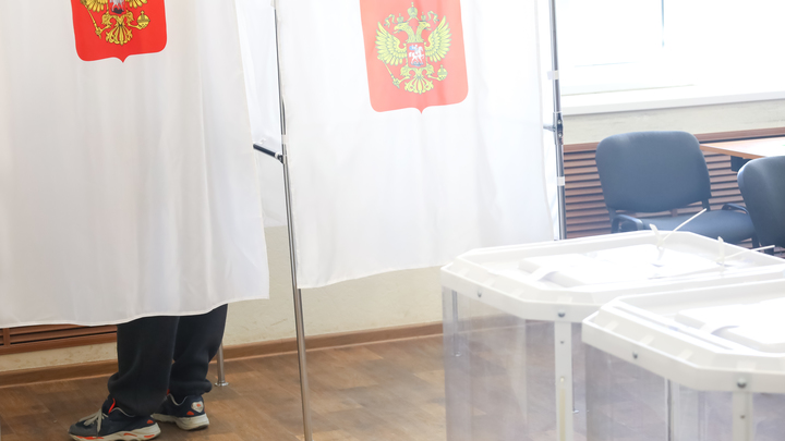 Увлекающаяся эзотерикой блогер из Екатеринбурга собрала подписи для выдвижения на выборы