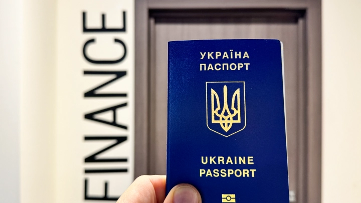 Как теперь живёт украинский политолог Запорожский? Обещал гибель России - и трусливо сбежал