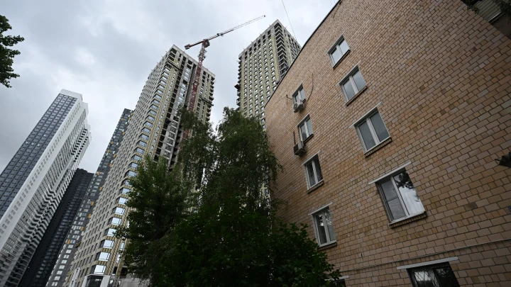 Госдума приняла в первом чтении проект об освобождении от платы за капремонт: Кого коснётся новый закон?