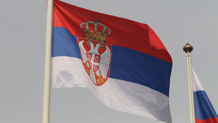 Олигархи в борьбе с Россией и Сербией используют один и тот же метод