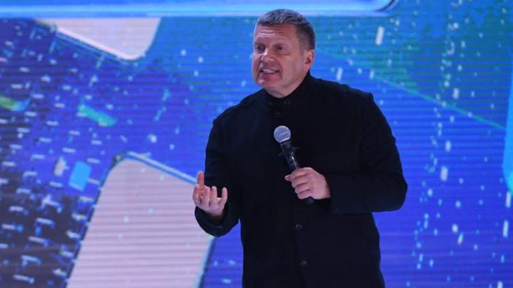 Соловьёв вышел из себя, говоря об Алле Пугачёвой: Это что такое?