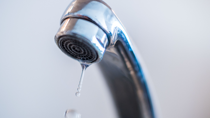 Жители Выксы оказались без воды из-за отключения электроэнергии на насосной станции