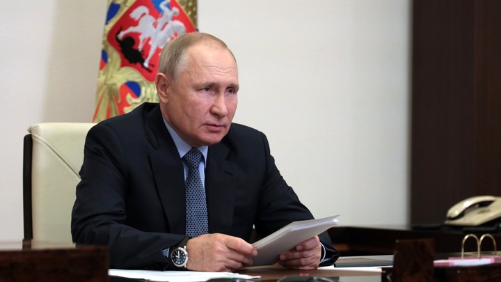 Владимир Путин рассказал о личной защите от коронавируса