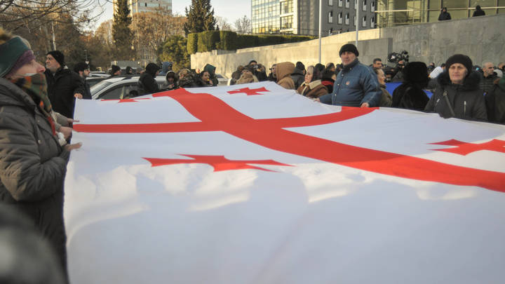 В Грузии снова начались протесты против законопроекта об иностранных агентах
