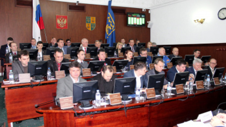 Руководство фракции КПРФ в думе Тольятти может допустить развал этой фракции
