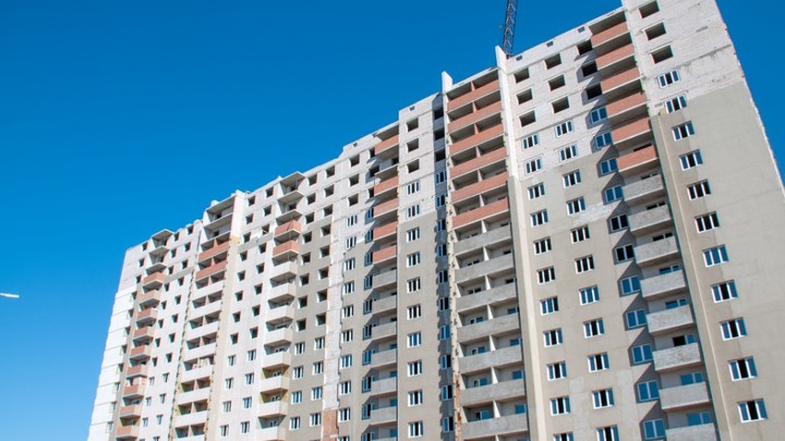 В России задумали платить капремонт по-новому: Денег в регионах не хватает