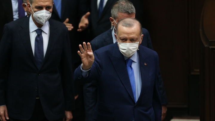 Заражение Эрдогана. Глава Турции на фоне расследования рассказал о самочувствии