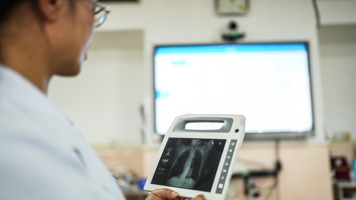 Источники из Китая сообщили о смерти ведущего эпидемиолога страны