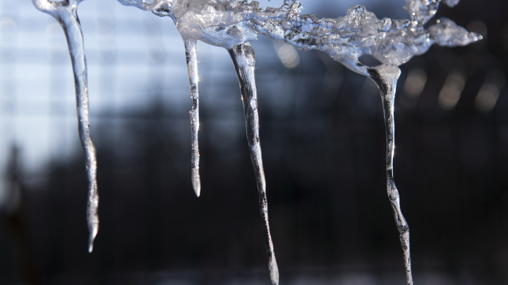 Церковный праздник 13 марта: Василий Капельник. Почему народ в этот день за сосульками наблюдал?