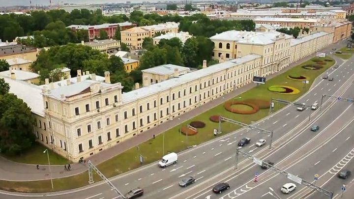 Развернулись у Минобороны: на помощь с COVID Петербургу пришла Военно-медицинская академия