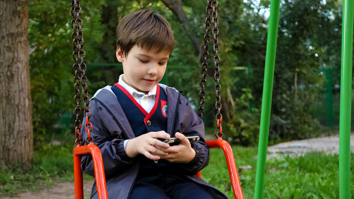 В России мошенники начали вымогать в сети деньги у детей