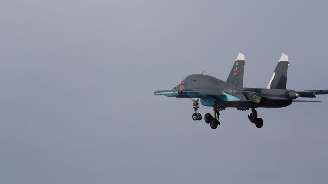 Российские истребители поставили американский эсминец на место Российские истребители поставили американский эсминец на место