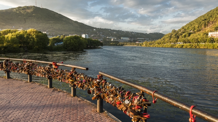 Россия не оправдала ожиданий: Приплывший с Курил жаловался журналистам