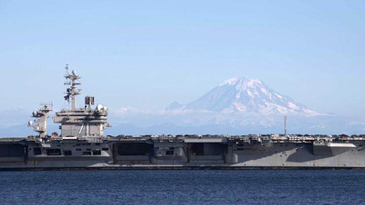 CNBC: моряки ВМС США массово дезертируют со службы
