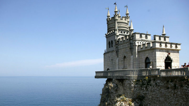 В Совфеде пригрозили иском Киеву за «методичный развал Крыма» на миллиарды долларов