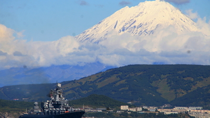 Врезался в скалу? Выживших при крушении Ан-26 не найдено ни одного